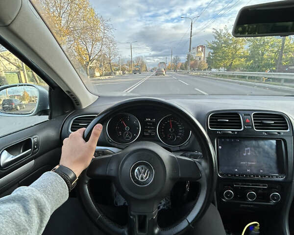 Серый Фольксваген Гольф, объемом двигателя 1.6 л и пробегом 318 тыс. км за 7599 $, фото 21 на Automoto.ua