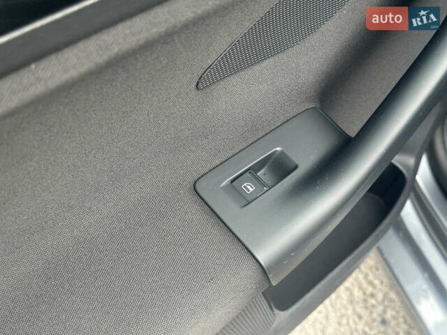 Серый Фольксваген Гольф, объемом двигателя 1.4 л и пробегом 202 тыс. км за 8799 $, фото 33 на Automoto.ua