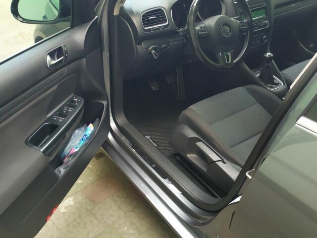 Сірий Фольксваген Гольф, об'ємом двигуна 1.2 л та пробігом 210 тис. км за 6700 $, фото 15 на Automoto.ua