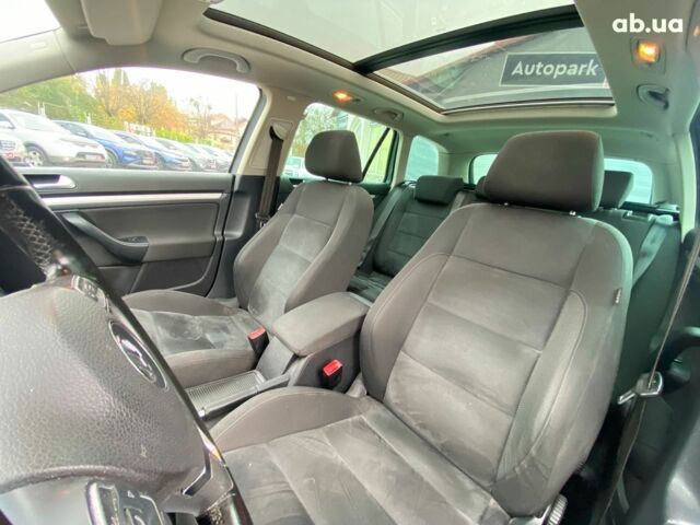 Серый Фольксваген Гольф, объемом двигателя 1.6 л и пробегом 249 тыс. км за 9240 $, фото 20 на Automoto.ua