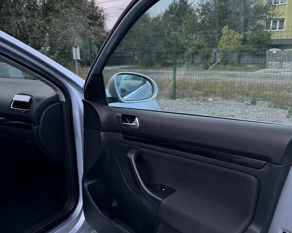 Сірий Фольксваген Гольф, об'ємом двигуна 1.6 л та пробігом 264 тис. км за 7800 $, фото 15 на Automoto.ua