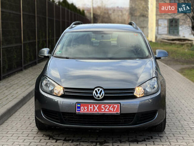Серый Фольксваген Гольф, объемом двигателя 1.39 л и пробегом 251 тыс. км за 6800 $, фото 4 на Automoto.ua
