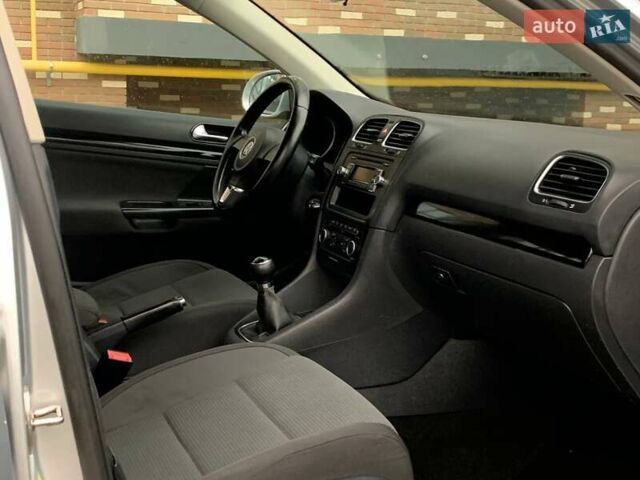 Сірий Фольксваген Гольф, об'ємом двигуна 1.39 л та пробігом 233 тис. км за 7999 $, фото 45 на Automoto.ua