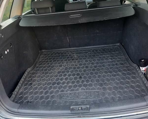 Серый Фольксваген Гольф, объемом двигателя 1.6 л и пробегом 274 тыс. км за 6700 $, фото 10 на Automoto.ua