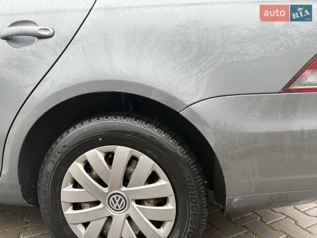 Серый Фольксваген Гольф, объемом двигателя 1.6 л и пробегом 272 тыс. км за 7500 $, фото 13 на Automoto.ua