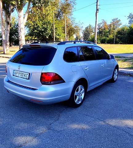 Серый Фольксваген Гольф, объемом двигателя 1.6 л и пробегом 0 тыс. км за 6588 $, фото 2 на Automoto.ua