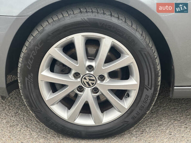 Серый Фольксваген Гольф, объемом двигателя 1.4 л и пробегом 202 тыс. км за 8799 $, фото 20 на Automoto.ua