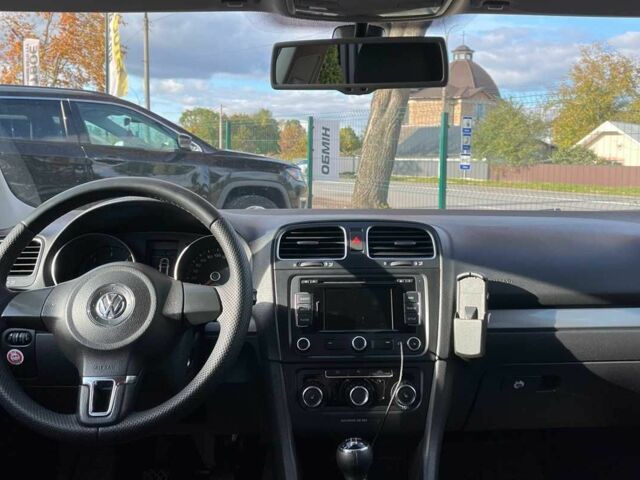 Серый Фольксваген Гольф, объемом двигателя 1.6 л и пробегом 255 тыс. км за 7500 $, фото 8 на Automoto.ua