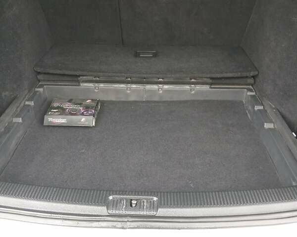 Сірий Фольксваген Гольф, об'ємом двигуна 1.6 л та пробігом 257 тис. км за 7600 $, фото 10 на Automoto.ua