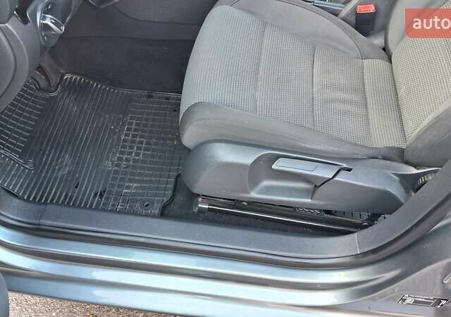 Фольксваген Гольф 2011 у Вінниці на Automoto.ua Сірий Фольксваген Гольф, об'ємом двигуна 1.6 л та пробігом 193 тис. км за 8850 $, фото 13 на Automoto.ua