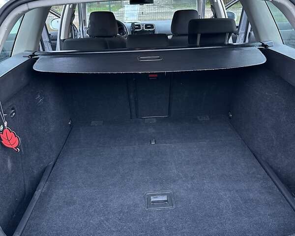 Сірий Фольксваген Гольф, об'ємом двигуна 1.6 л та пробігом 264 тис. км за 7800 $, фото 24 на Automoto.ua