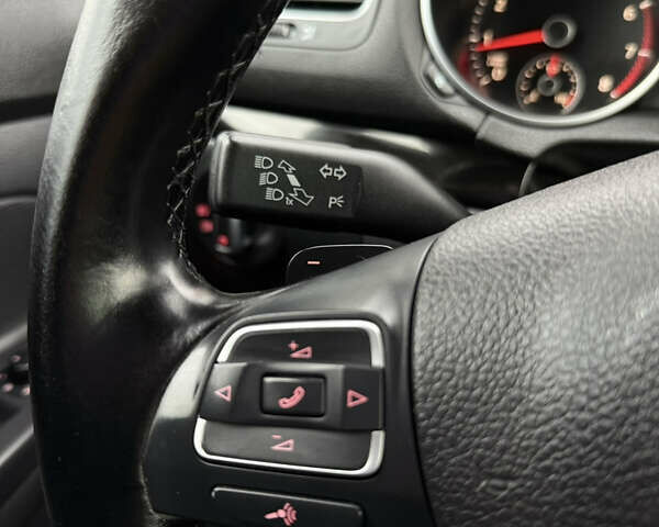 Серый Фольксваген Гольф, объемом двигателя 1.4 л и пробегом 196 тыс. км за 7800 $, фото 44 на Automoto.ua