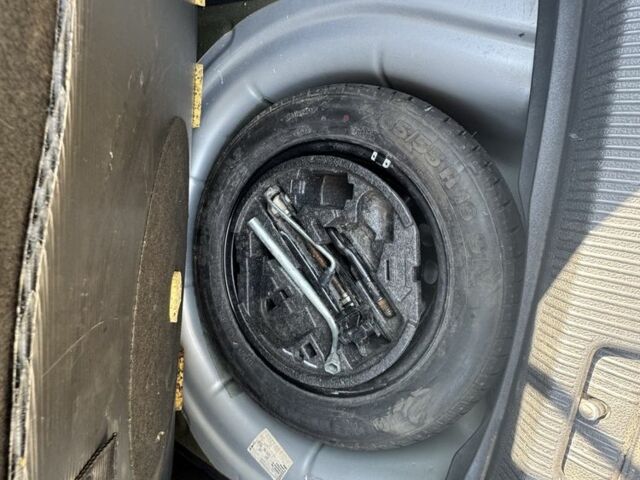 Серый Фольксваген Гольф, объемом двигателя 1.6 л и пробегом 202 тыс. км за 8900 $, фото 16 на Automoto.ua