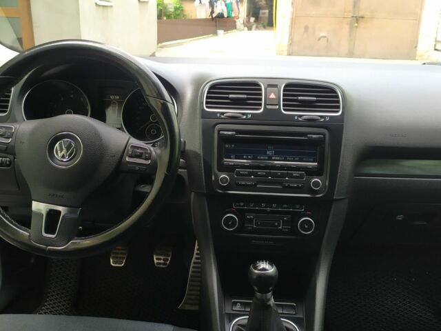 Сірий Фольксваген Гольф, об'ємом двигуна 1.2 л та пробігом 210 тис. км за 6700 $, фото 5 на Automoto.ua