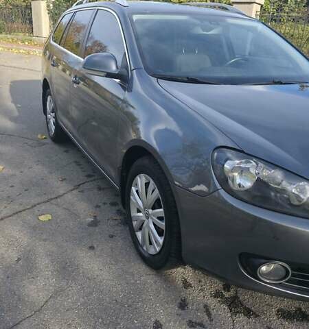 Серый Фольксваген Гольф, объемом двигателя 1.6 л и пробегом 334 тыс. км за 8799 $, фото 6 на Automoto.ua