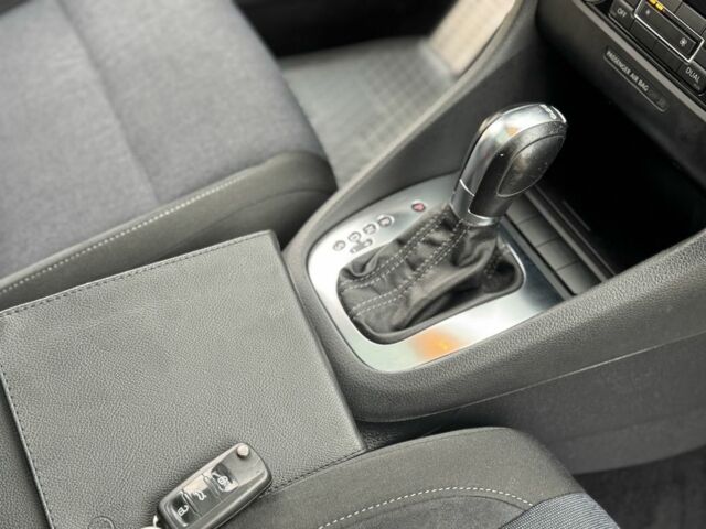 Сірий Фольксваген Гольф, об'ємом двигуна 1.4 л та пробігом 228 тис. км за 8450 $, фото 20 на Automoto.ua