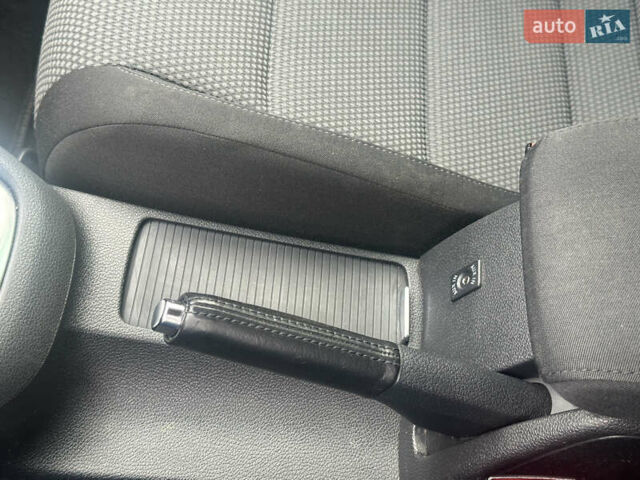 Серый Фольксваген Гольф, объемом двигателя 1.4 л и пробегом 202 тыс. км за 8799 $, фото 58 на Automoto.ua