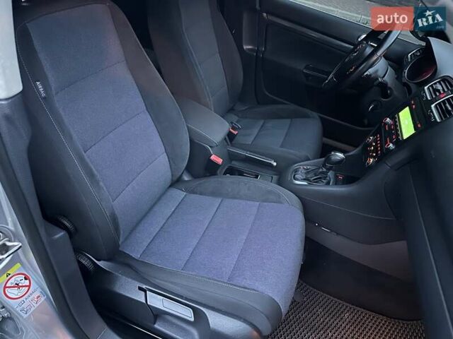 Сірий Фольксваген Гольф, об'ємом двигуна 1.6 л та пробігом 209 тис. км за 9000 $, фото 18 на Automoto.ua
