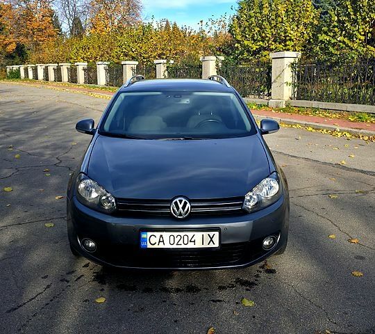 Сірий Фольксваген Гольф, об'ємом двигуна 1.6 л та пробігом 335 тис. км за 8749 $, фото 2 на Automoto.ua