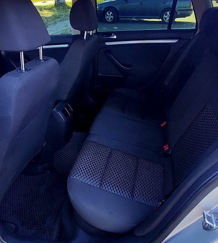 Серый Фольксваген Гольф, объемом двигателя 1.6 л и пробегом 0 тыс. км за 6588 $, фото 5 на Automoto.ua