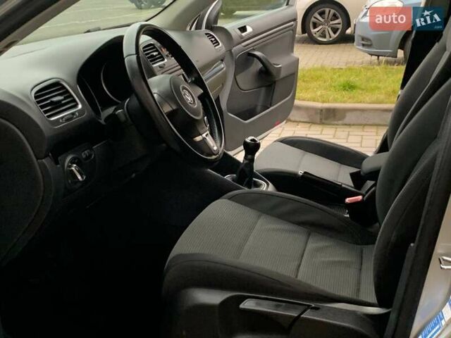 Сірий Фольксваген Гольф, об'ємом двигуна 1.39 л та пробігом 233 тис. км за 7999 $, фото 40 на Automoto.ua