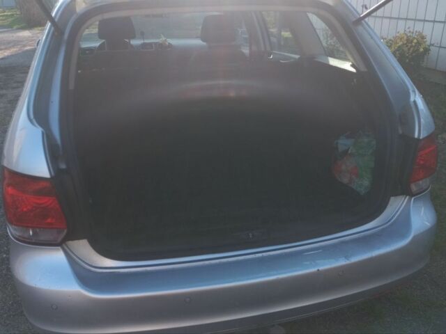 Серый Фольксваген Гольф, объемом двигателя 1.6 л и пробегом 348 тыс. км за 7000 $, фото 4 на Automoto.ua