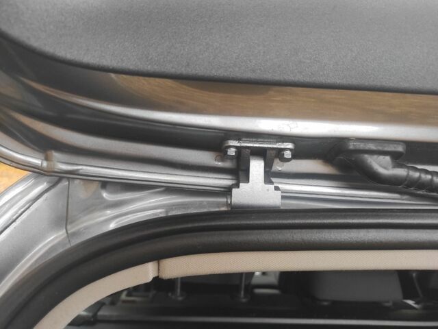 Фольксваген Гольф 2011 в Виннице на Automoto.ua Серый Фольксваген Гольф, объемом двигателя 1.6 л и пробегом 280 тыс. км за 7400 $, фото 18 на Automoto.ua