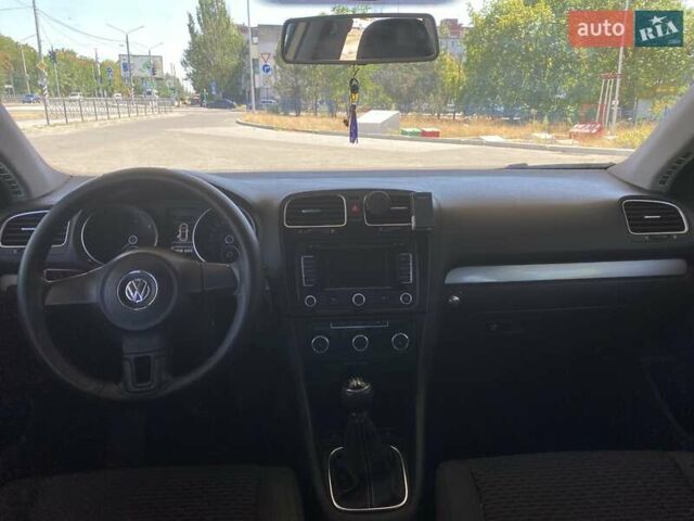Серый Фольксваген Гольф, объемом двигателя 1.6 л и пробегом 299 тыс. км за 7400 $, фото 27 на Automoto.ua