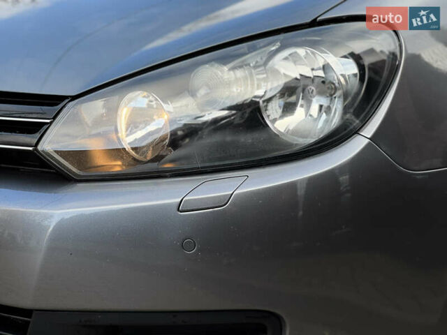 Серый Фольксваген Гольф, объемом двигателя 1.39 л и пробегом 251 тыс. км за 6800 $, фото 3 на Automoto.ua
