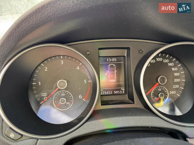 Серый Фольксваген Гольф, объемом двигателя 1.6 л и пробегом 279 тыс. км за 7800 $, фото 10 на Automoto.ua