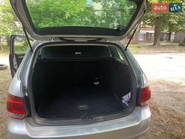 Серый Фольксваген Гольф, объемом двигателя 1.39 л и пробегом 256 тыс. км за 8000 $, фото 12 на Automoto.ua