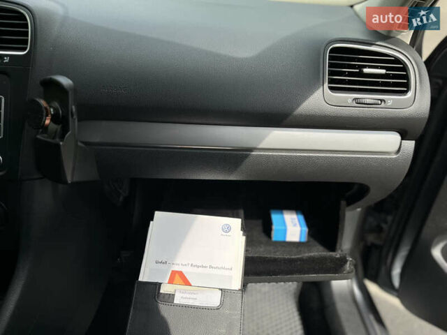 Сірий Фольксваген Гольф, об'ємом двигуна 1.6 л та пробігом 307 тис. км за 8700 $, фото 35 на Automoto.ua