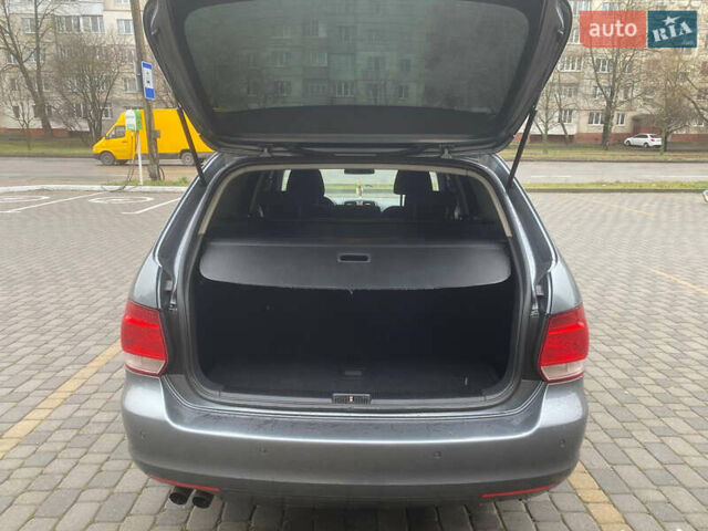 Серый Фольксваген Гольф, объемом двигателя 1.39 л и пробегом 243 тыс. км за 7799 $, фото 26 на Automoto.ua