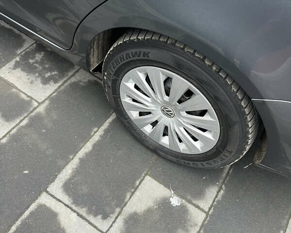 Серый Фольксваген Гольф, объемом двигателя 1.6 л и пробегом 282 тыс. км за 7300 $, фото 5 на Automoto.ua