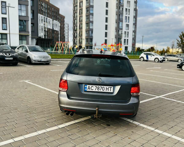 Фольксваген Гольф 2011 в Луцке на Automoto.ua Серый Фольксваген Гольф, объемом двигателя 1.39 л и пробегом 294 тыс. км за 7300 $, фото 5 на Automoto.ua