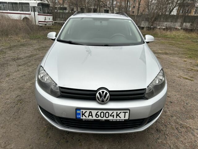 Серый Фольксваген Гольф, объемом двигателя 2.5 л и пробегом 250 тыс. км за 6700 $, фото 2 на Automoto.ua