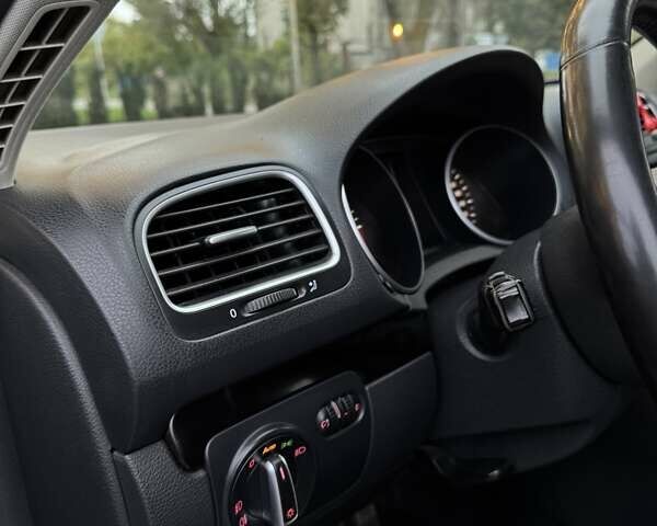 Сірий Фольксваген Гольф, об'ємом двигуна 1.6 л та пробігом 264 тис. км за 7800 $, фото 14 на Automoto.ua