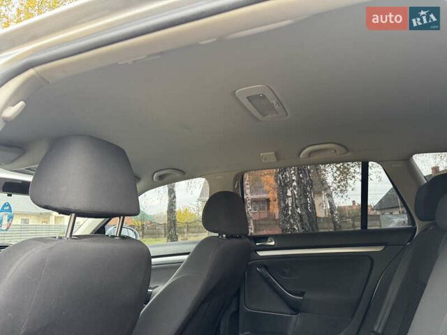 Серый Фольксваген Гольф, объемом двигателя 1.6 л и пробегом 396 тыс. км за 6300 $, фото 14 на Automoto.ua