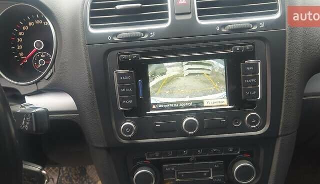 Серый Фольксваген Гольф, объемом двигателя 1.6 л и пробегом 260 тыс. км за 11000 $, фото 5 на Automoto.ua