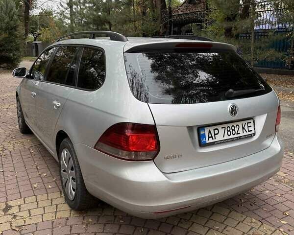 Серый Фольксваген Гольф, объемом двигателя 1.6 л и пробегом 259 тыс. км за 7600 $, фото 5 на Automoto.ua