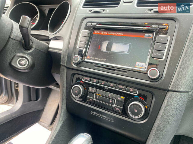 Сірий Фольксваген Гольф, об'ємом двигуна 1.6 л та пробігом 249 тис. км за 9240 $, фото 27 на Automoto.ua