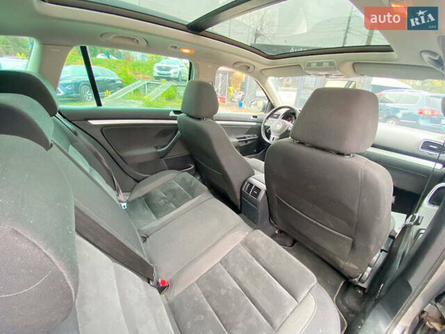 Сірий Фольксваген Гольф, об'ємом двигуна 1.6 л та пробігом 249 тис. км за 9240 $, фото 31 на Automoto.ua