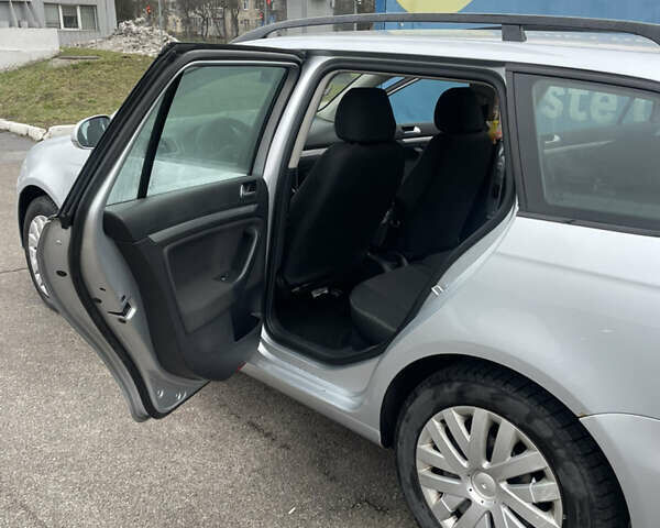 Серый Фольксваген Гольф, объемом двигателя 1.6 л и пробегом 222 тыс. км за 6700 $, фото 10 на Automoto.ua