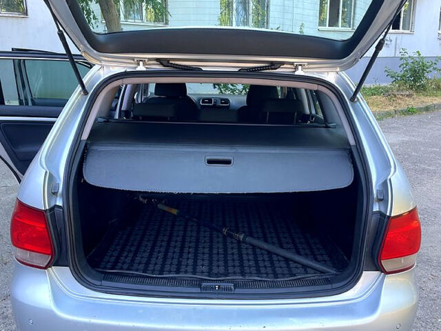 Сірий Фольксваген Гольф, об'ємом двигуна 1.6 л та пробігом 300 тис. км за 6800 $, фото 12 на Automoto.ua