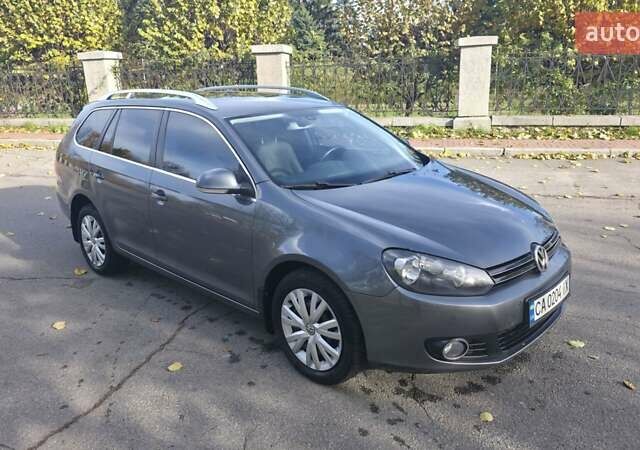 Серый Фольксваген Гольф, объемом двигателя 1.6 л и пробегом 334 тыс. км за 8799 $, фото 9 на Automoto.ua