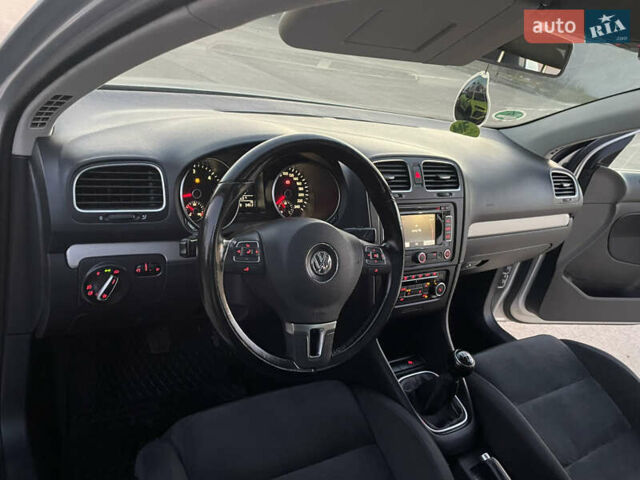 Серый Фольксваген Гольф, объемом двигателя 2 л и пробегом 221 тыс. км за 8699 $, фото 94 на Automoto.ua