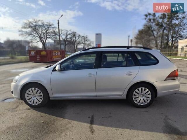 Серый Фольксваген Гольф, объемом двигателя 1.39 л и пробегом 155 тыс. км за 8000 $, фото 6 на Automoto.ua