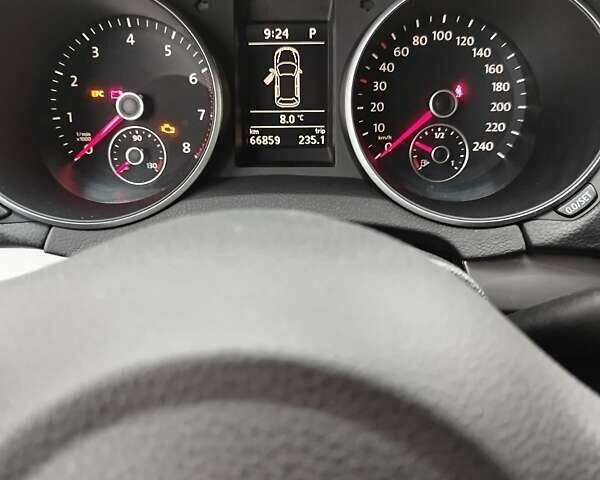 Серый Фольксваген Гольф, объемом двигателя 1.39 л и пробегом 67 тыс. км за 9500 $, фото 18 на Automoto.ua