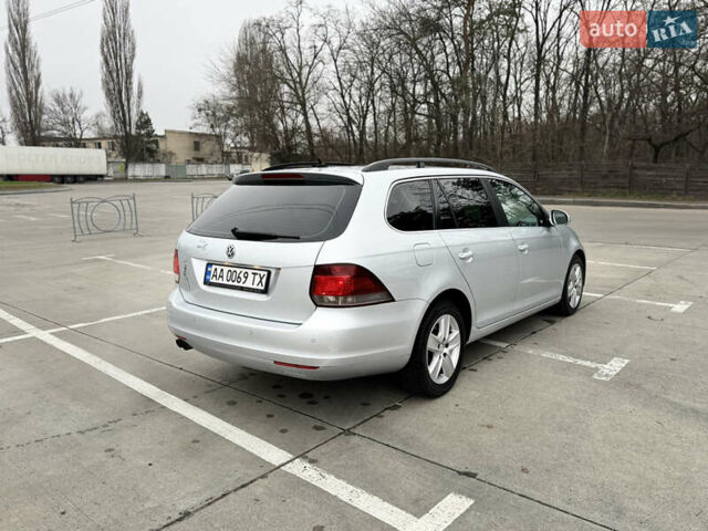 Сірий Фольксваген Гольф, об'ємом двигуна 1.97 л та пробігом 300 тис. км за 8200 $, фото 5 на Automoto.ua