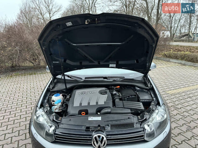 Серый Фольксваген Гольф, объемом двигателя 1.6 л и пробегом 248 тыс. км за 8099 $, фото 49 на Automoto.ua